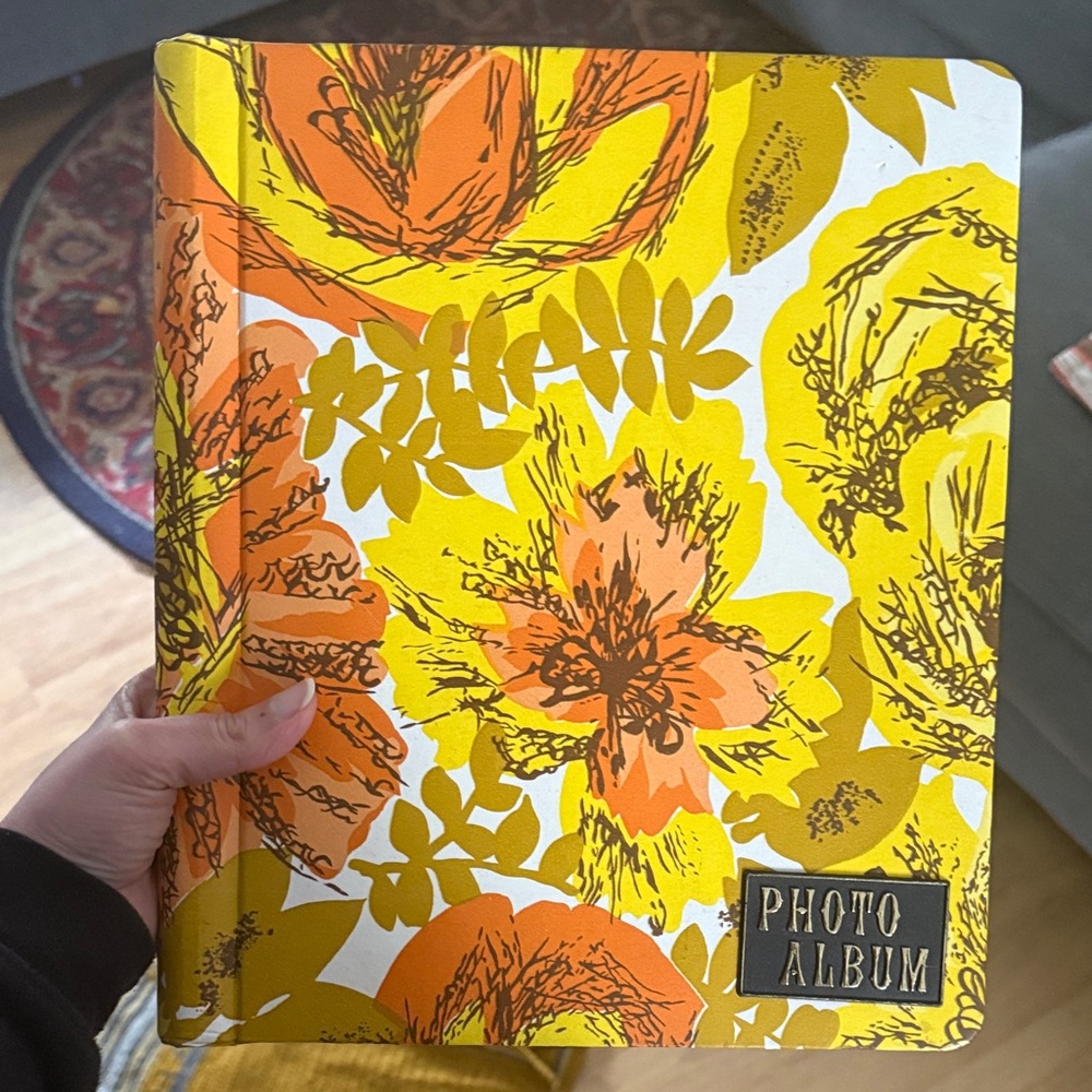 70’s Photo Album Floral Deadstock